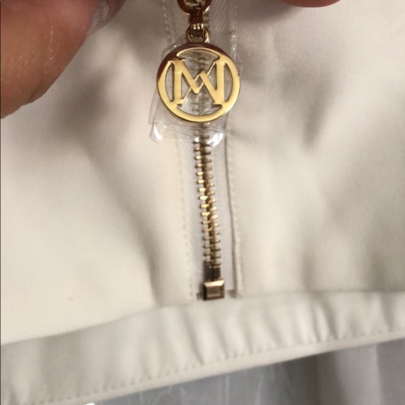 White underwire crop top - Picture 7 of 8